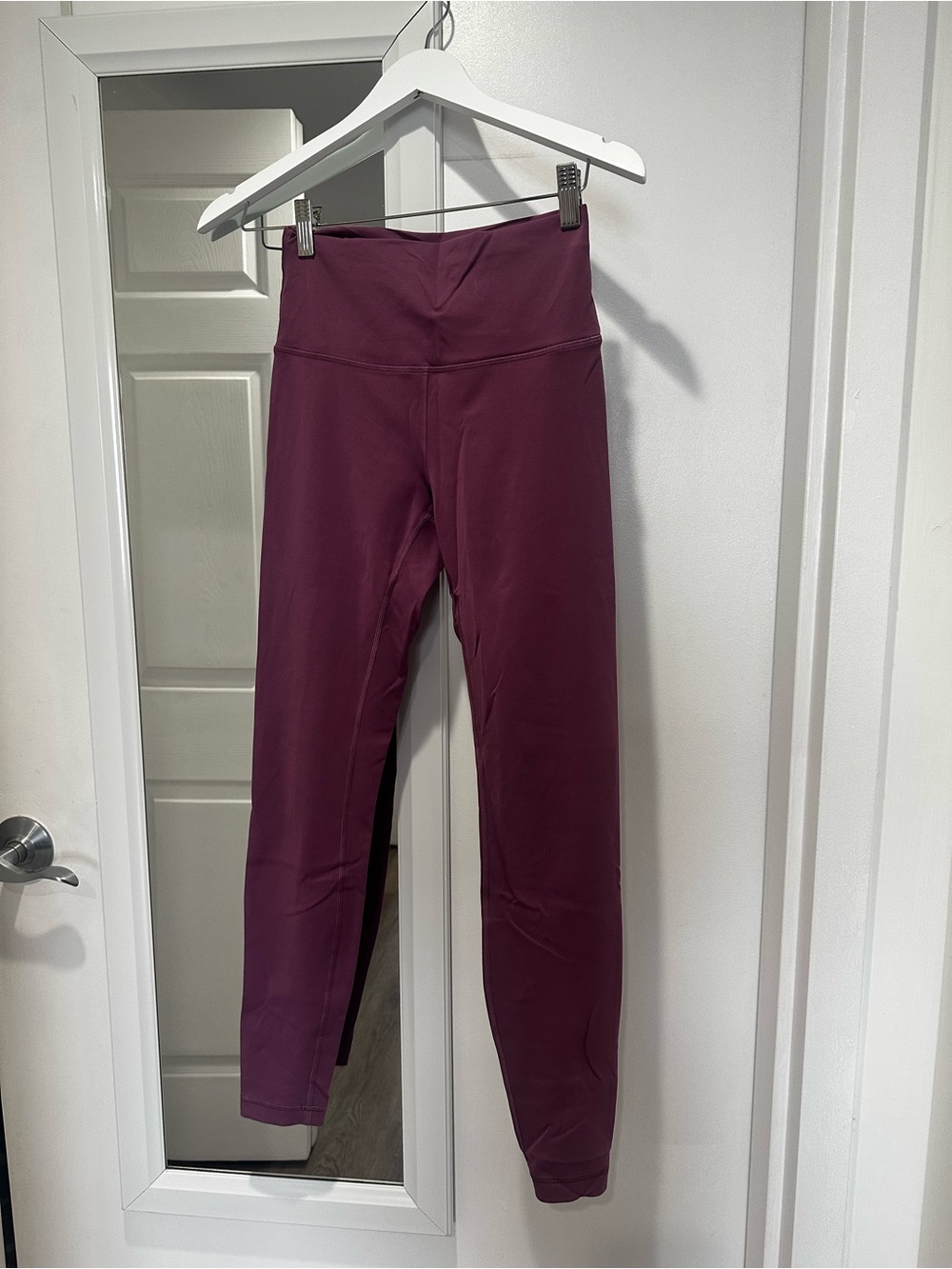 Lululemon Wunder Train High Rise Leggings 28”